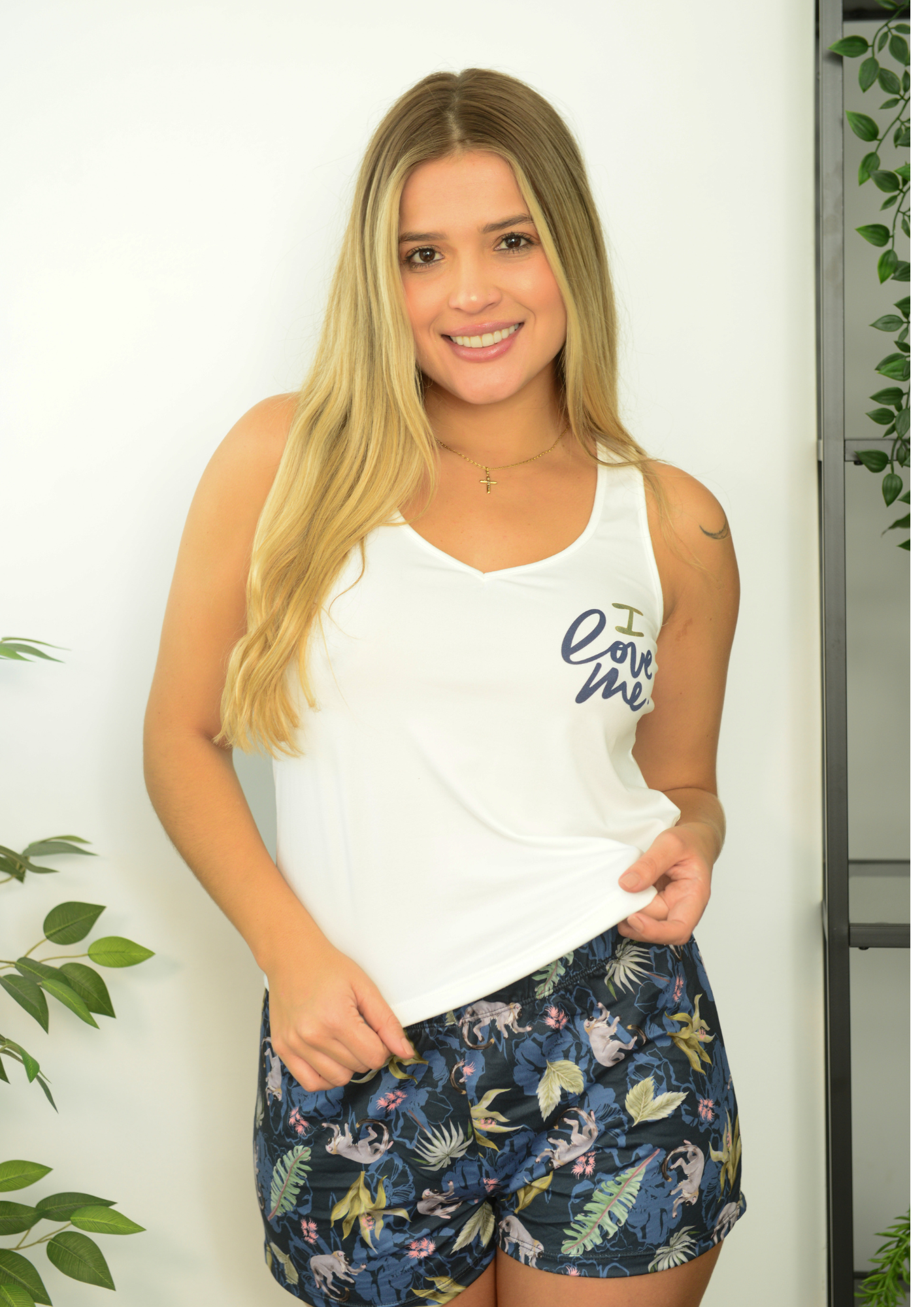 PIJAMA SHORT FLORES ESQUELETO, REF 2182