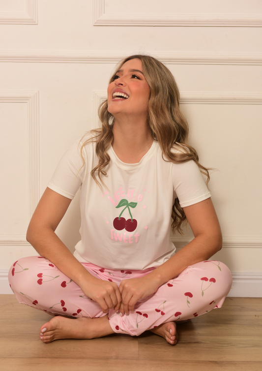 PIJAMA EN PANTALON CEREZAS, REF 2251